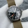 men watch 3